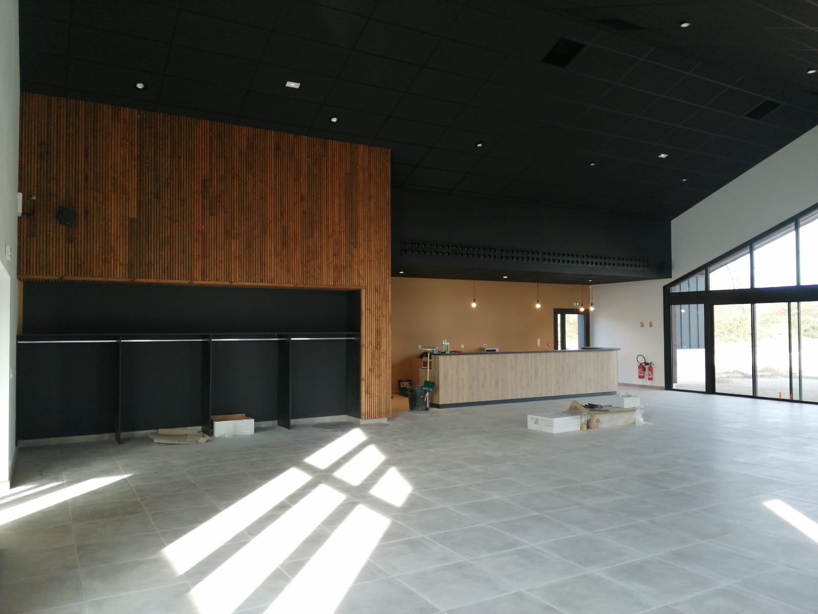 AGENCEMENT BAR AGENCEMENT BAR